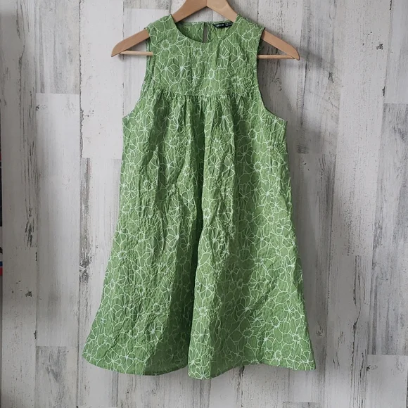 green floral swing dress Ingenue Swing Dress in Vintage Green Rose Print main image 1
